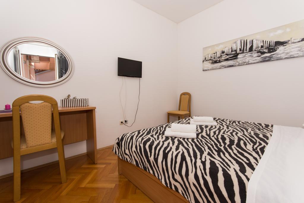 Guest House Mamut Kastela Luaran gambar