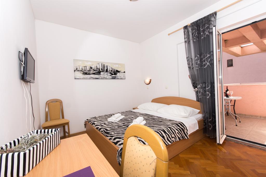Guest House Mamut Kastela Luaran gambar