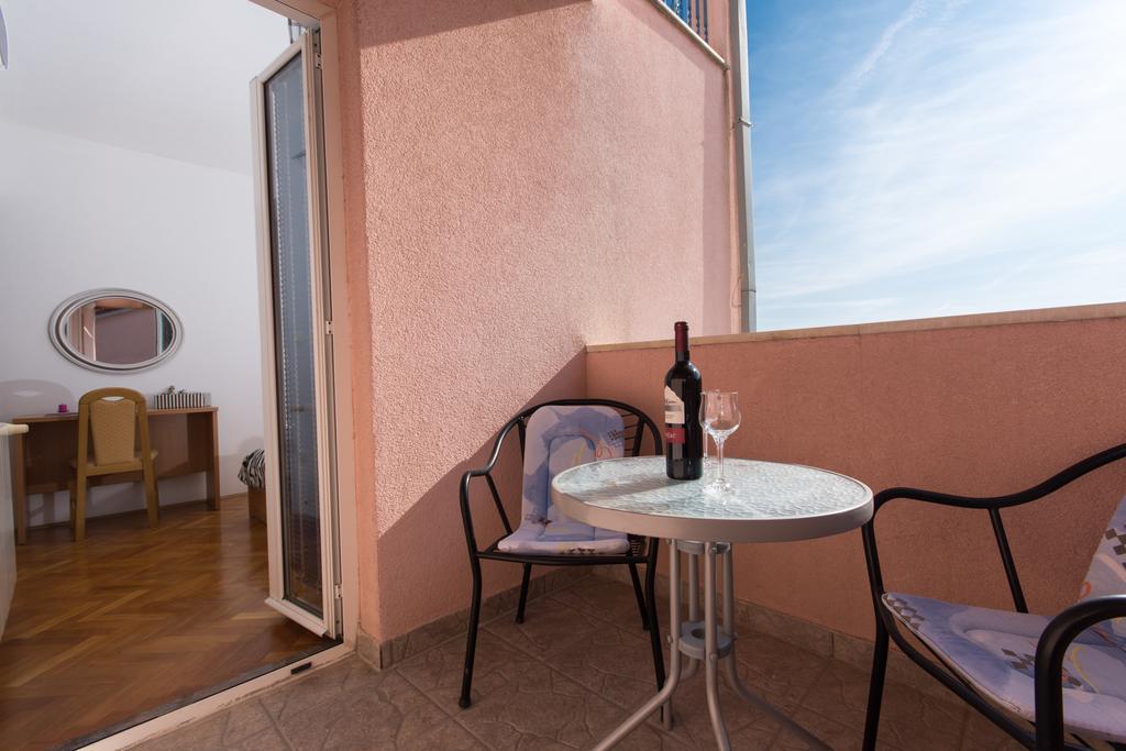 Guest House Mamut Kastela Luaran gambar