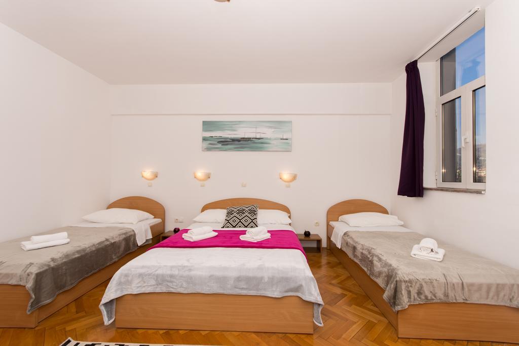 Guest House Mamut Kastela Luaran gambar