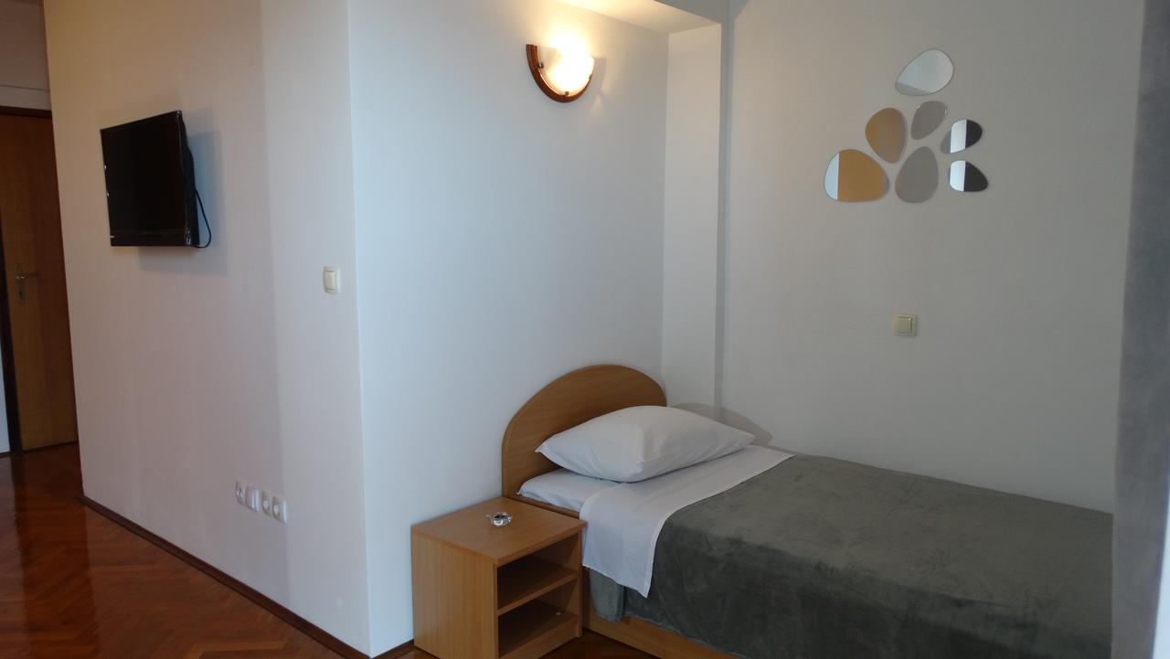 Guest House Mamut Kastela Luaran gambar