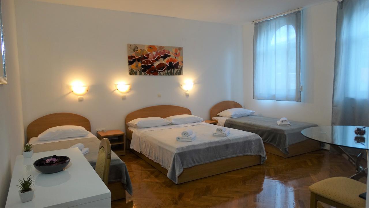 Guest House Mamut Kastela Luaran gambar